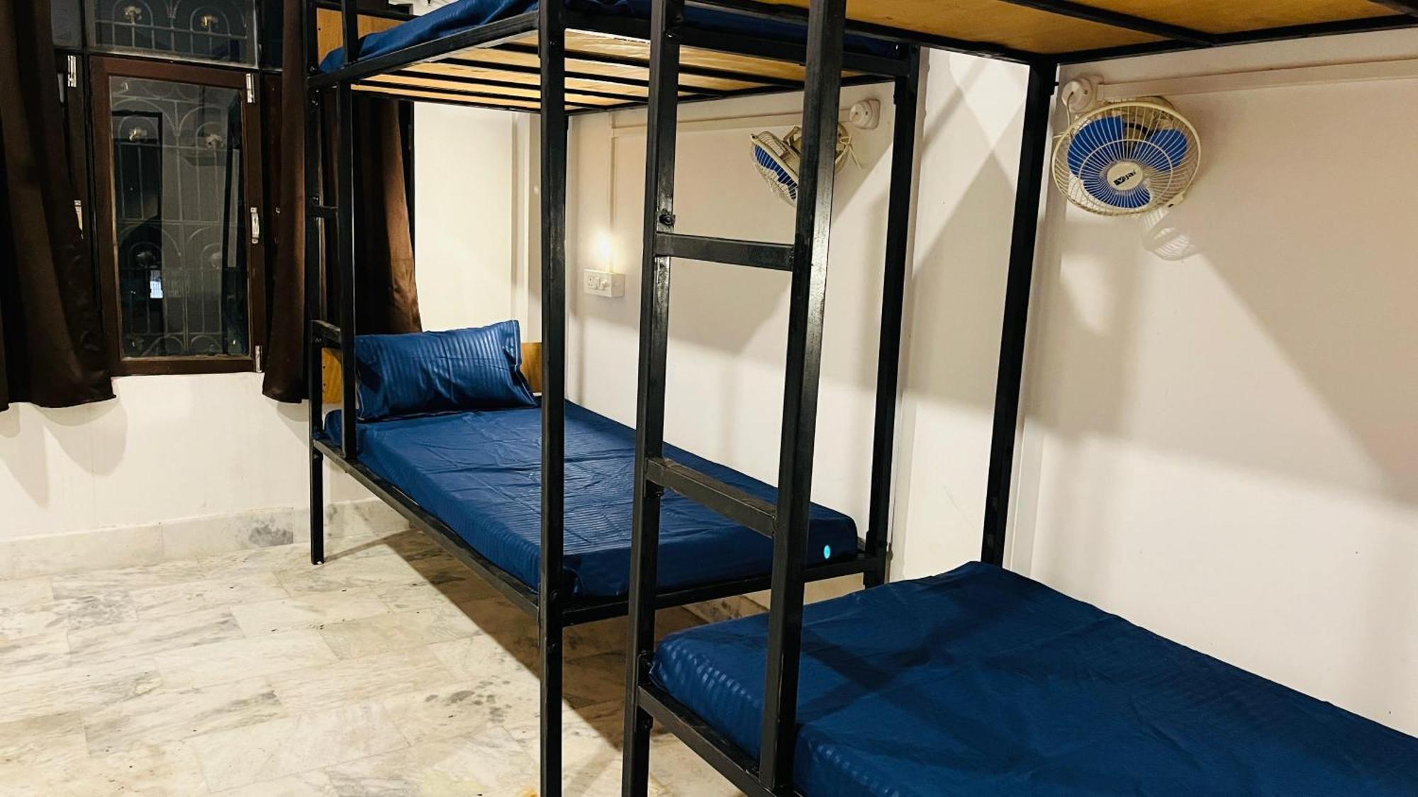 Hostel El Profesor Waranasi Zewnętrze zdjęcie